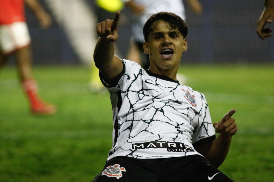 Guilherme Henrique assumiu a artilharia do Corinthians Sub-17 na temporada
