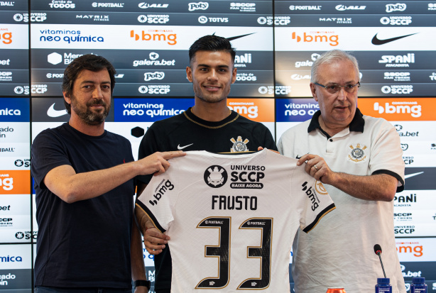 Fausto Vera foi o reforço mais caro da atual gestão do Corinthians