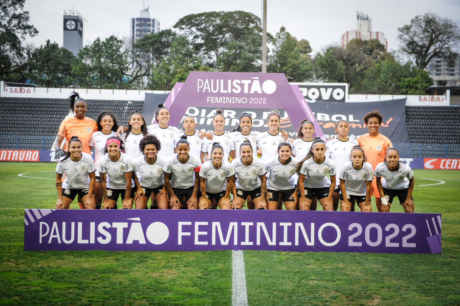 O Corinthians contou com o reforo de quatro meninas da base para a segunda rodada do Paulisto; duas entraram em campo