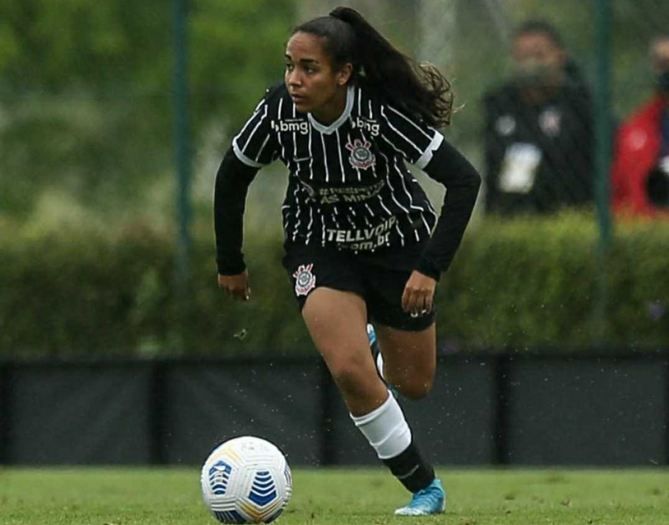 Isa Morais no faz mais parte do elenco da base do Corinthians Feminino
