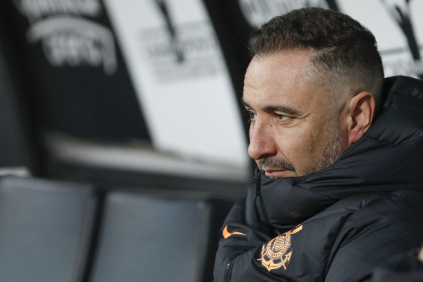 Vítor Pereira comentou sobre uma possível nova formação da equipe