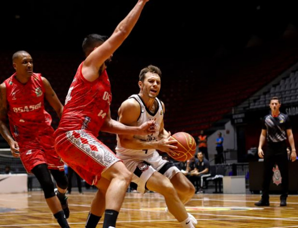 Corinthians retomou o caminho das vitrias no Paulista de Basquete