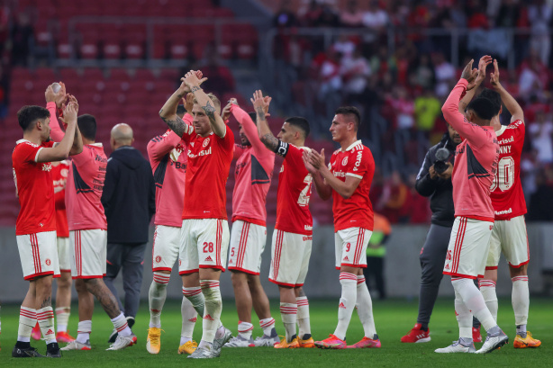 Internacional briga por posição direta com o Corinthians no Brasileirão