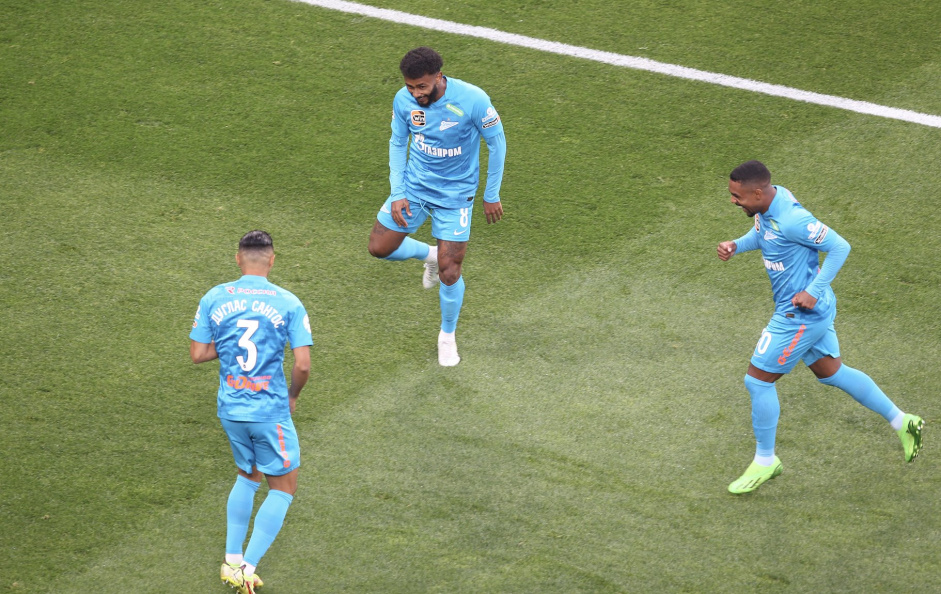 Malcom foi um dos seis jogadores expulsos no clssico entre Zenit e Spartak Moscow