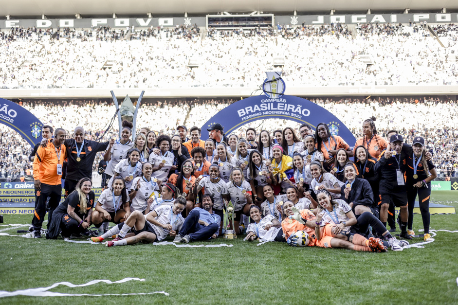 Corinthians vence RB Bragantino e conquista Copa Paulista