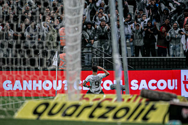 Yuri Alberto garantiu a vitória do Corinthians e foi eleito o melhor em campo