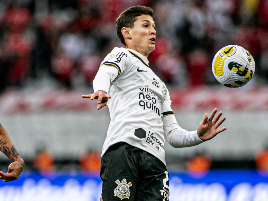 Mateus Vital entra no top-20 de jogadores que mais atuaram pelo Corinthians no século