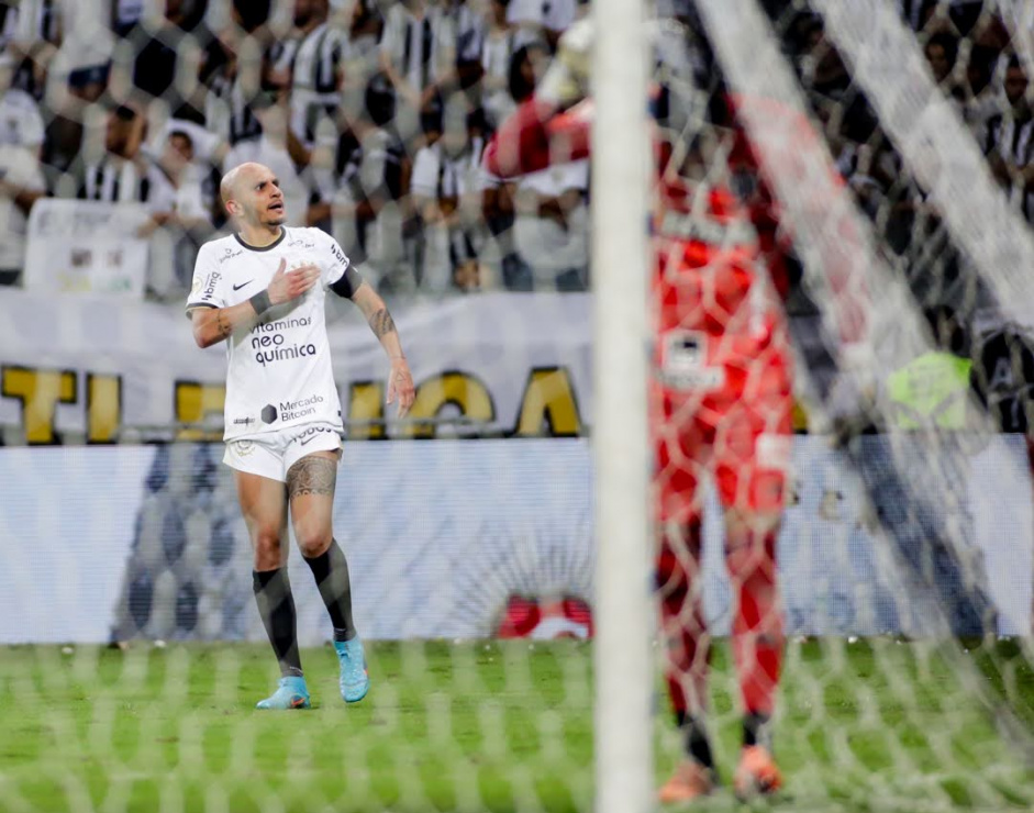 Corinthians chega a oito jogos sem vitria como visitante