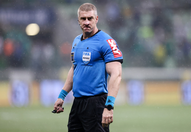 Daronco j� apitou 28 partidas do Corinthians em toda sua carreira