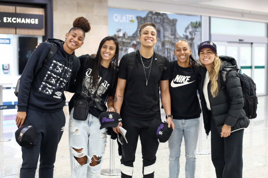 As cinco atletas alvinegras que estavam servindo a Seleo Brasileira chegaram no Equador na madrugada desta quarta-feira