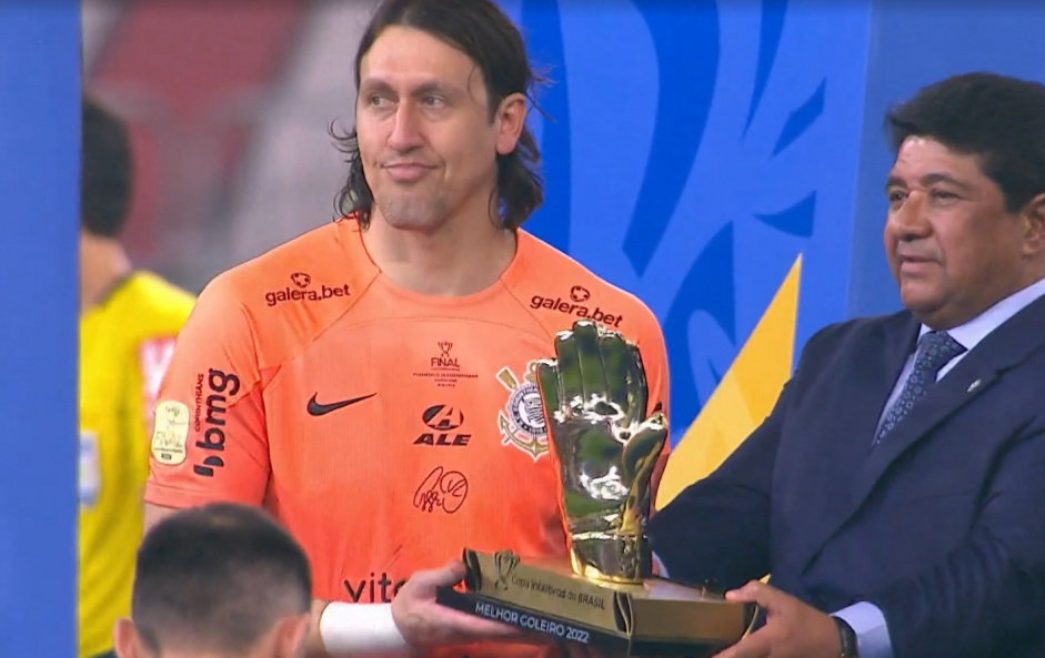 Cssio vence Luva de Ouro em premiao organizada pela Copa do Brasil