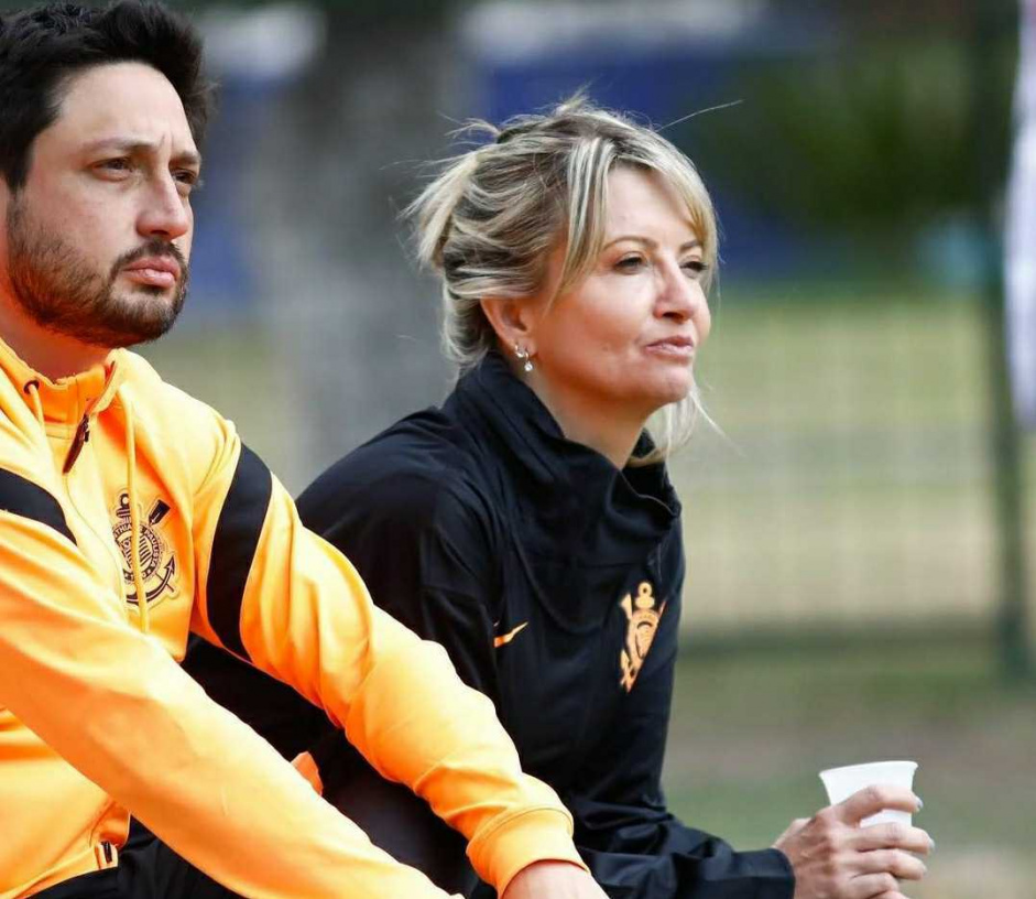 Cris Gambaré faz carta de agradecimento após eliminação do Corinthians na Libertadores Feminina