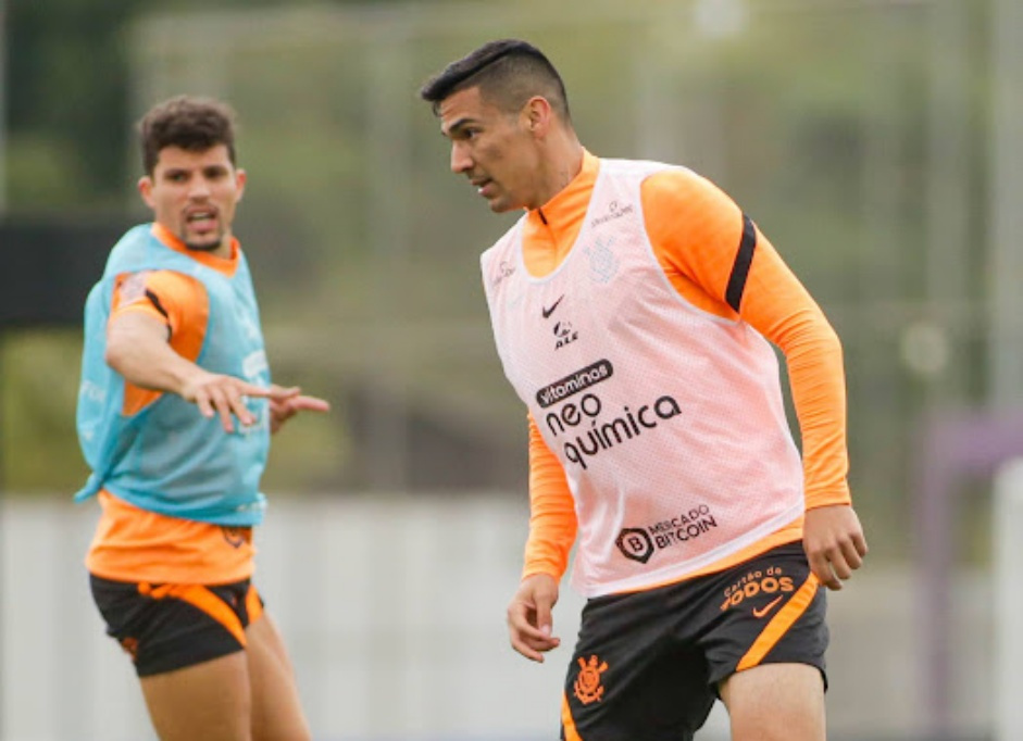 Balbuena e Rafael Ramos so dois dos desfalques do Corinthians para a partida