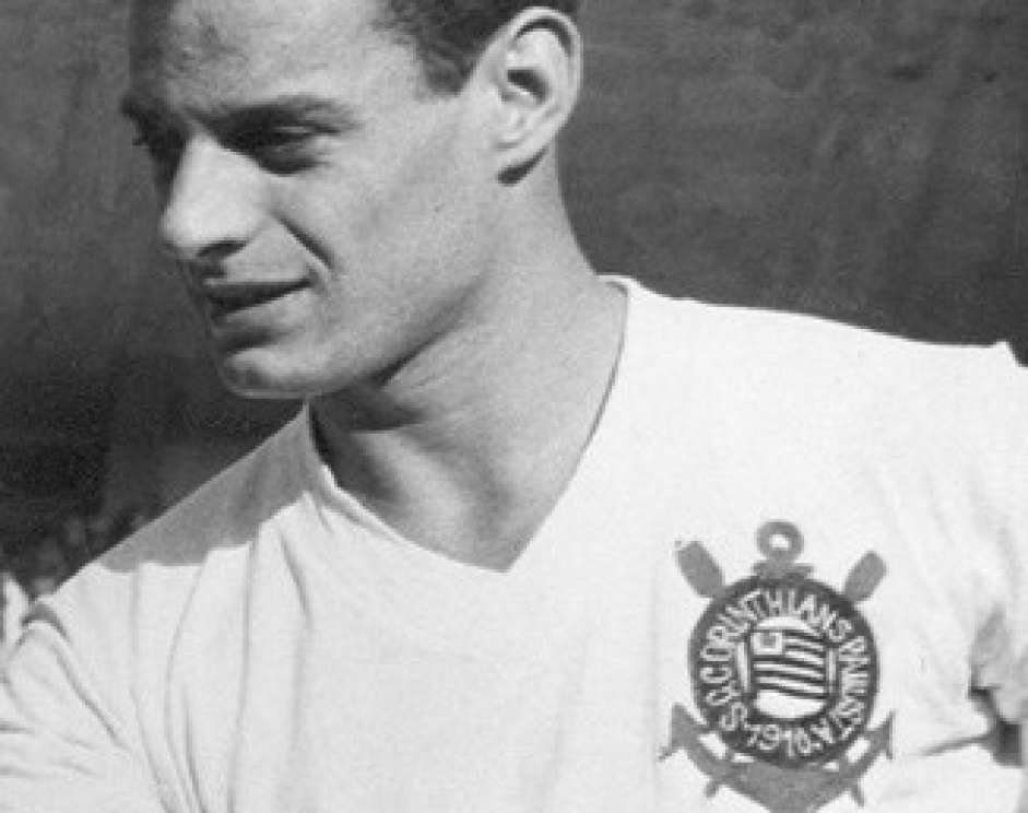 Corinthians homenageia Roberto Belangero nas redes sociais; ídolo faleceu há 26 anos