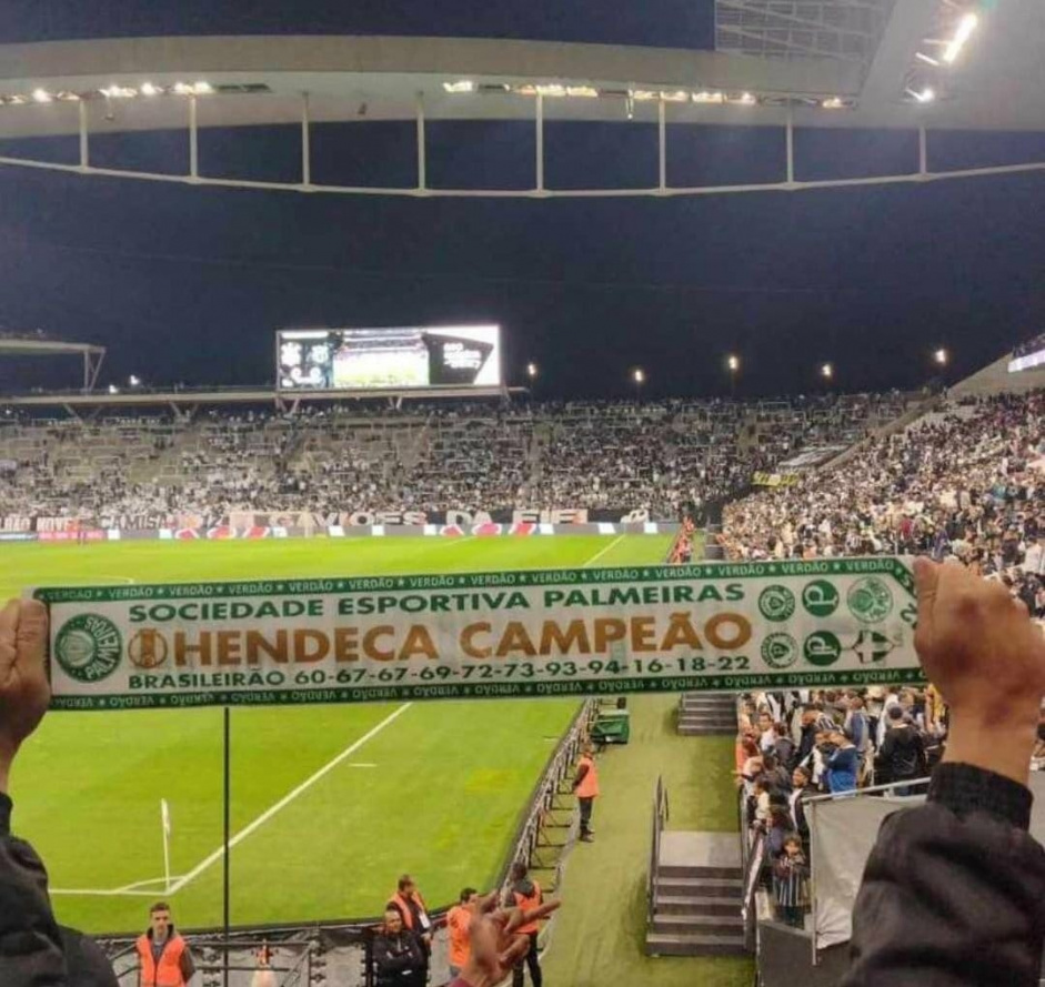 Palmeirenses marcam presena no jogo entre Corinthians e Cear