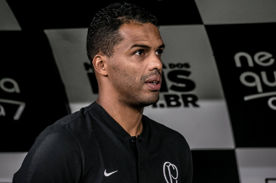 Fernando Lzaro  o novo treinador do Corinthians