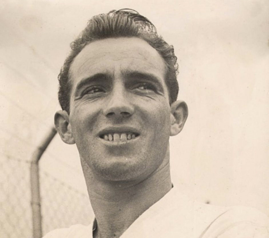 Corinthians relembra estreia de ídolo do clube há 74 anos; confira 