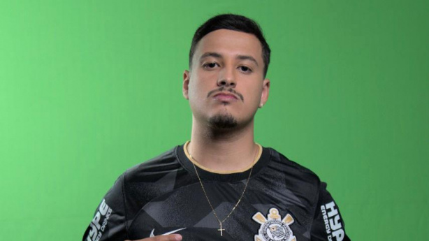 Gabriel Franja é atleta do Corinthians eFootball e vem se destacando em torneio internacional da modalidade