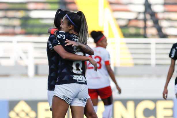 Corinthians vence o Red Bull Bragantino e garante vantagem em final da Copa  Paulista feminina