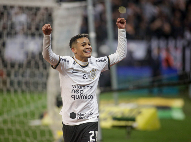 Adson viveu bom ano com o Corinthians