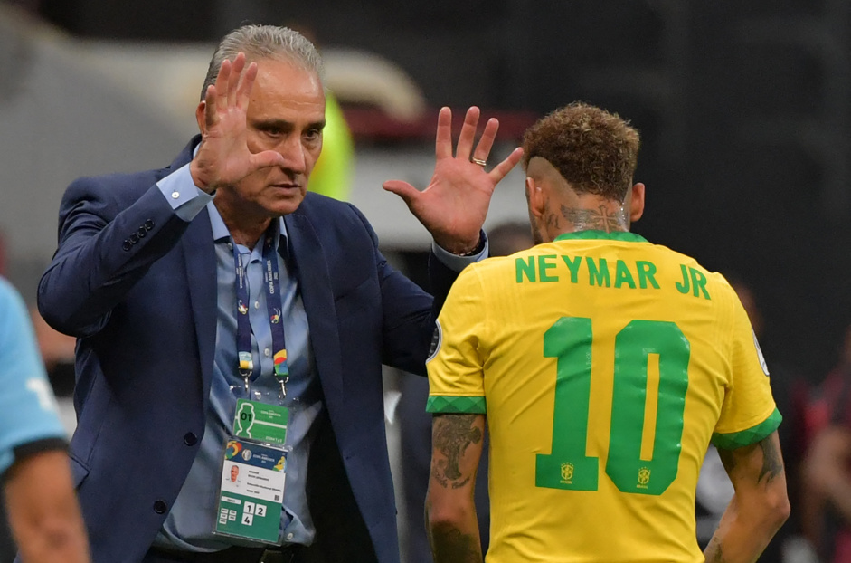 Neymar agradece Tite por aprendizados na Seleo Brasileira e relembra encontros entre Corinthians e Santos