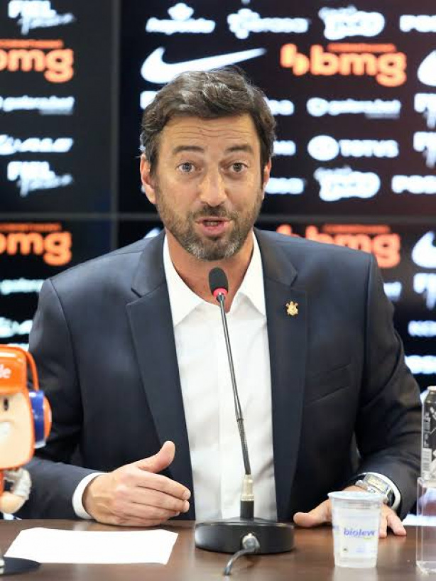 Presidente Duilio Monteiro Alves teve de ser internado pela segunda vez em cerca de um mês