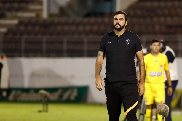 Danilo comentou a vit�ria do Corinthians contra a Ferrovi�ria