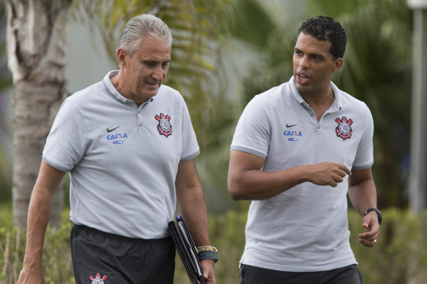 Fernando Lázaro e Tite juntos no CT Joaquim Grava em 2016