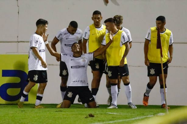 Wesley foi o autor do gol que deu a classifica��o para o Corinthians