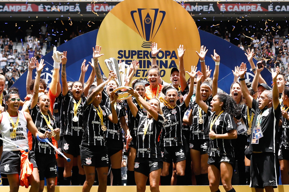 SP - Sao Paulo - 09/02/2023 - SUPERCOPA DO BRASIL FEMININA 2023,  CORINTHIANS X INTERNACIONAL - Diany Corinthians player celebrates his goal  during a match against Internacional at Arena Corinthians stadium for