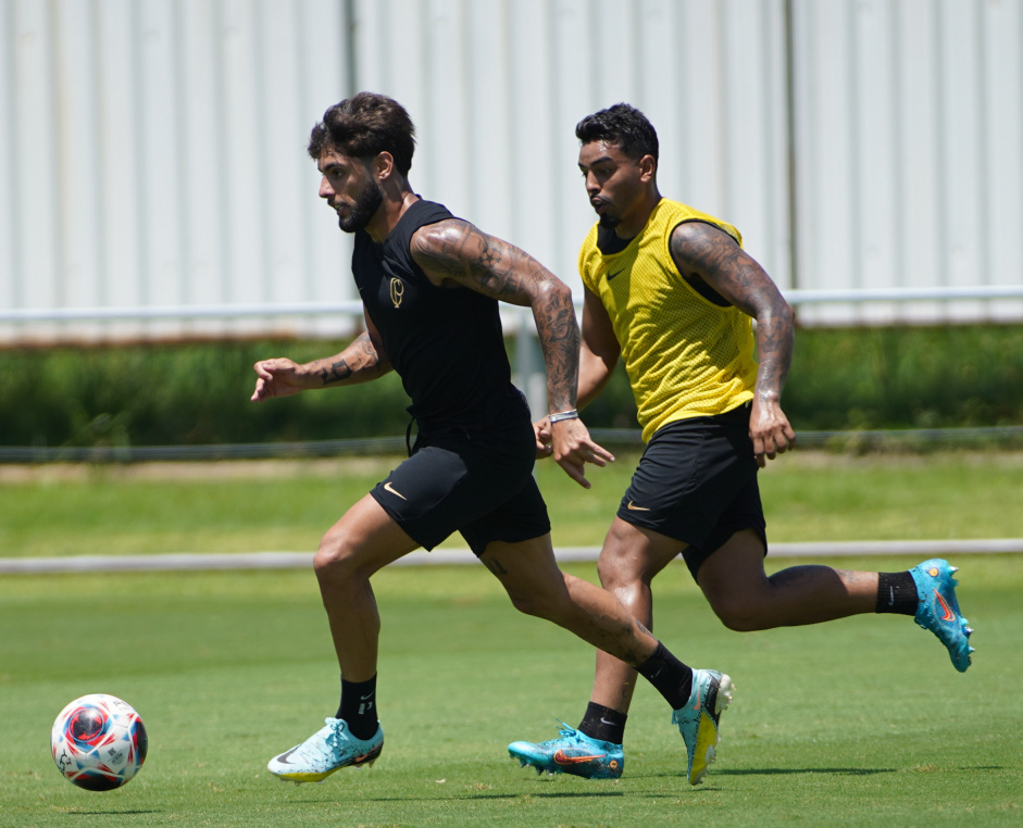 Corinthians treina com Yuri Alberto em campo e inicia preparao para enfrentar o gua Santa
