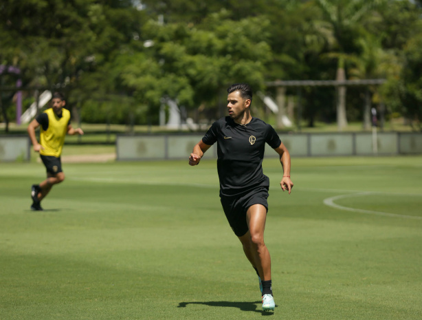 Romero no treinamento visando o cl�ssico contra o S�o Paulo