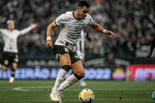 Giuliano se destacou na partida diante do Palmeiras