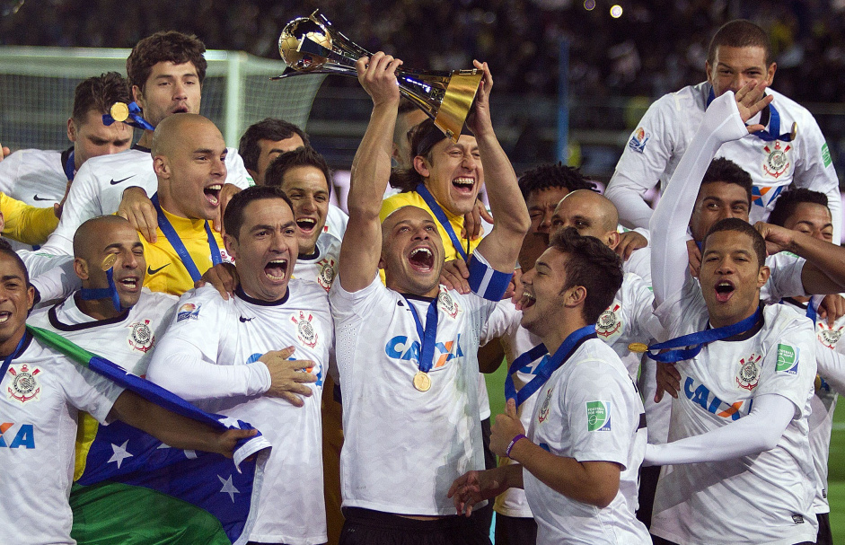 Corinthians Meu Orgulho - O último clube sul-americano campeão do mundial  passando na sua tela. 🏆🌎🦅