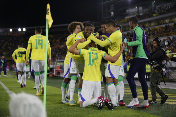Robert Renan, Pedro, Guilherme Biro e Giovane s�o os corinthianos na Sele��o Sub-20
