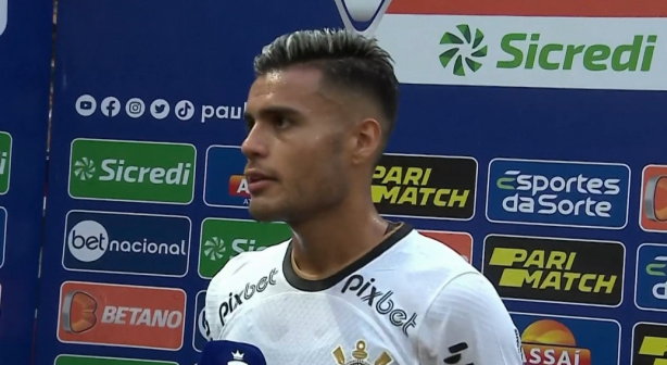 Fausto foi eleito o melhor em campo contra a Portuguesa