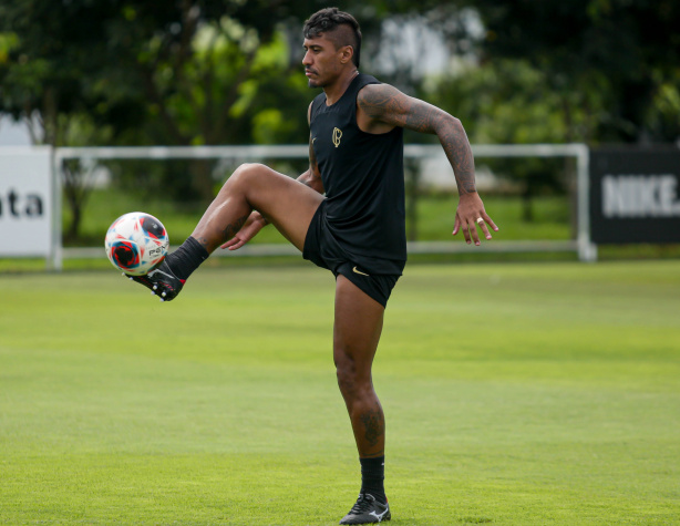 Paulinho em �ltimo treinamento antes do cl�ssico contra o Santos