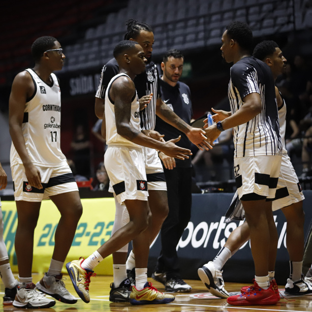 Corinthians  derrotado pela Unifacisa em duelo vlido pelo NBB