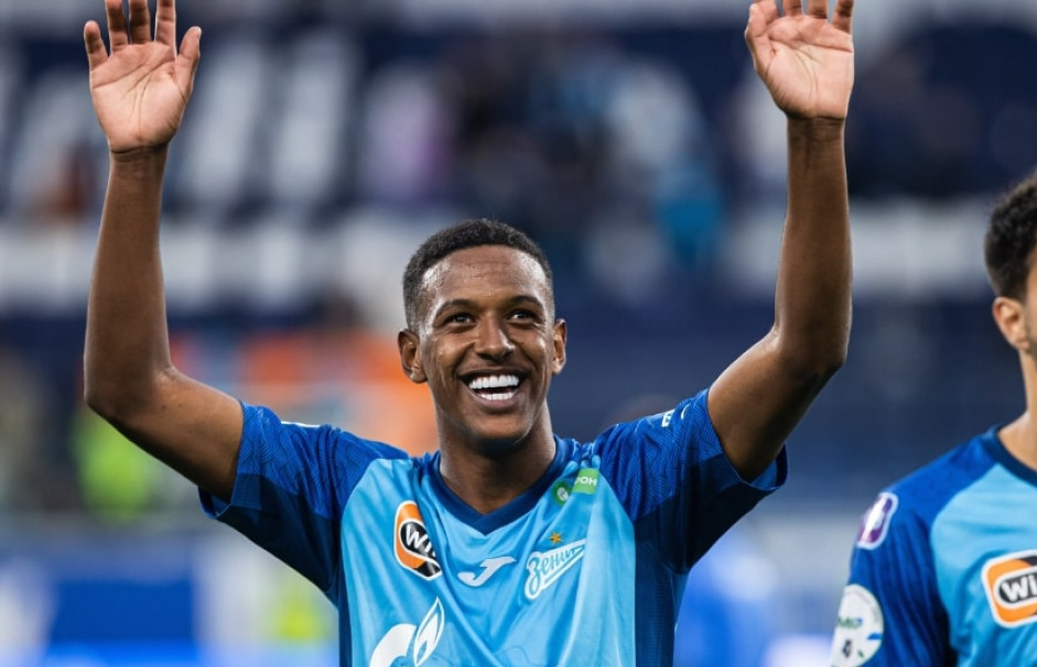 Convocado, Robert Renan estreia com vitória e boa atuação pelo Zenit