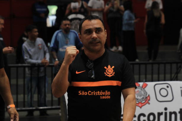 Corinthians vence Campo Mouro na estreia da Liga Nacional de Futsal 2023