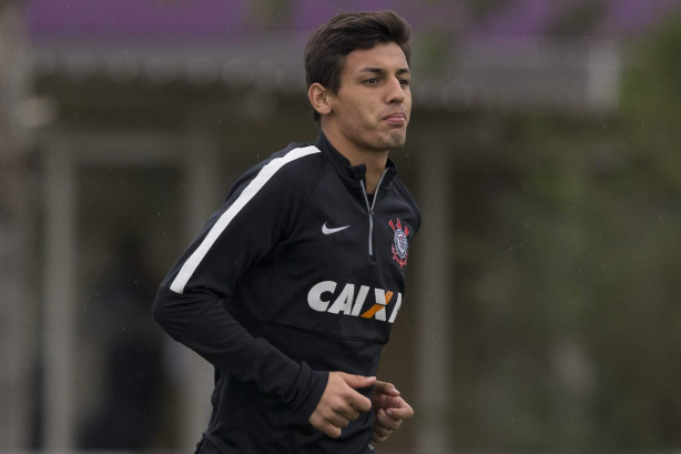 Marciel em treinamento realizado na época de jogador do Corinthians