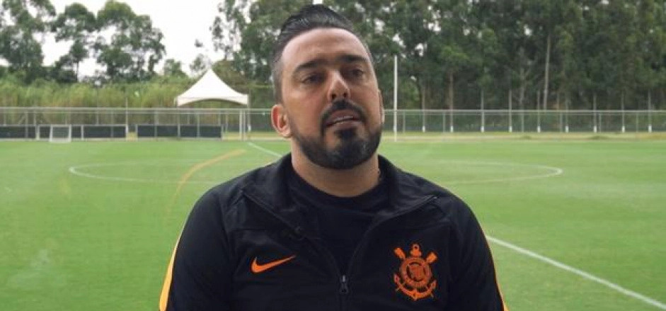 Osvaldo Neto  o diretor da base do Corinthians