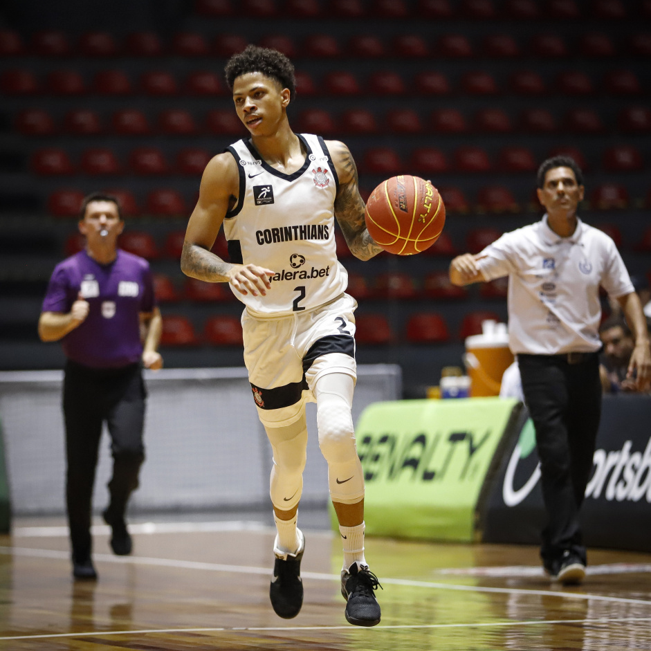 Corinthians Basquete enfrenta Brasília pelo NBB