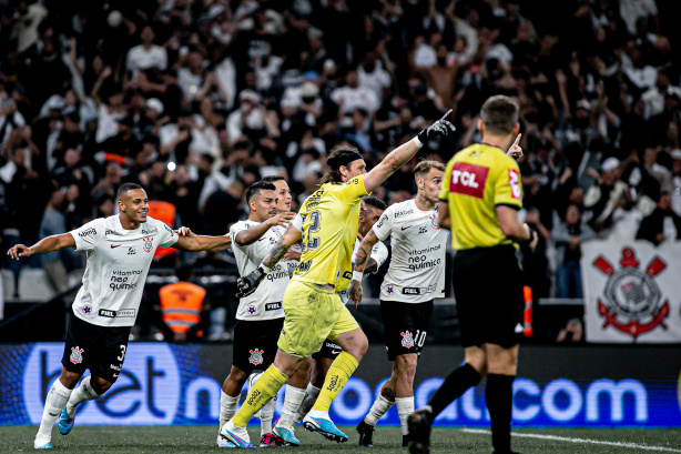 Corinthians luta, mas fica fora da final da Copa do Brasil 2023