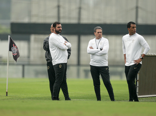 Luxemburgo comandou primeiro treinamento nesta segunda-feira