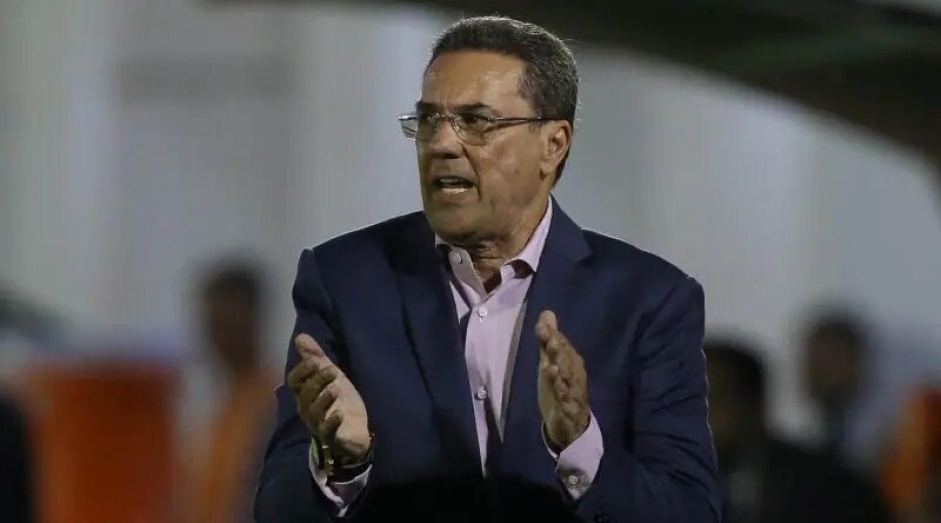 Vanderlei Luxemburgo  o novo treinador do Corinthians