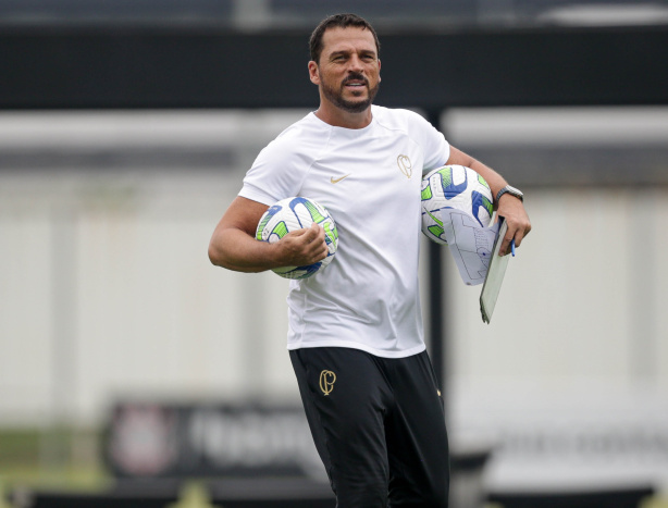 Maurício Copertino será auxiliar de Vanderlei Luxemburgo no Corinthians