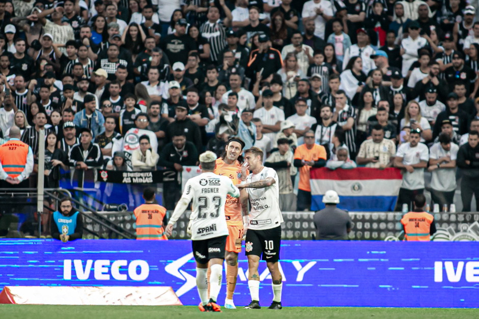Corinthians e São Paulo empataram em 1 a 1 - Futebol em Foco