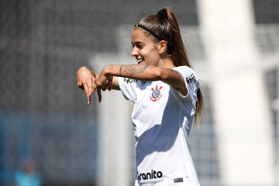 Jheniffer  eleita 'Mina da Rodada' do Brasileiro Feminino