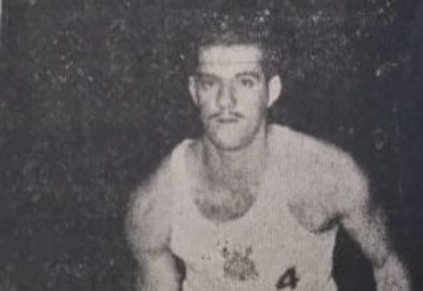 Mical, ídolo do basquete do Corinthians, morre aos 96 anos de idade